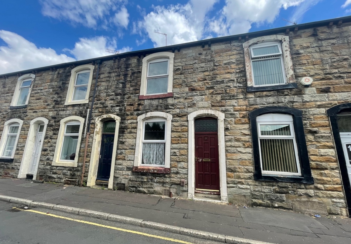 Guide Price £41,000, 15 Albert Street, Burnley, Lancashire, 433+53839
